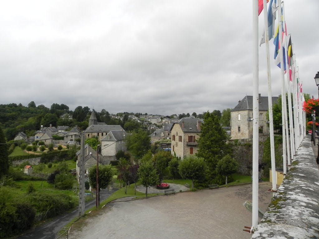 Treignac (Trainhac en occitan) est une commune française, située dans le département de la Corrèze et la région Limousin by Patrick Nouhailler's…