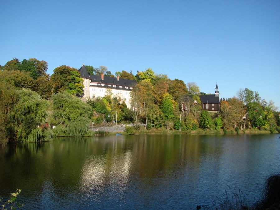 Stiege am See mit Schloss und Kirche (Contest 10-2011 travel) by Chris1970