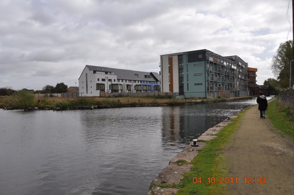 Ashton Canal Droylsden by Ken Leigh L.R.P.S.