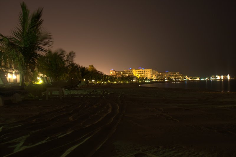 RAK Hilton Resort & Spa - June 2011 by Farrokh Golchin