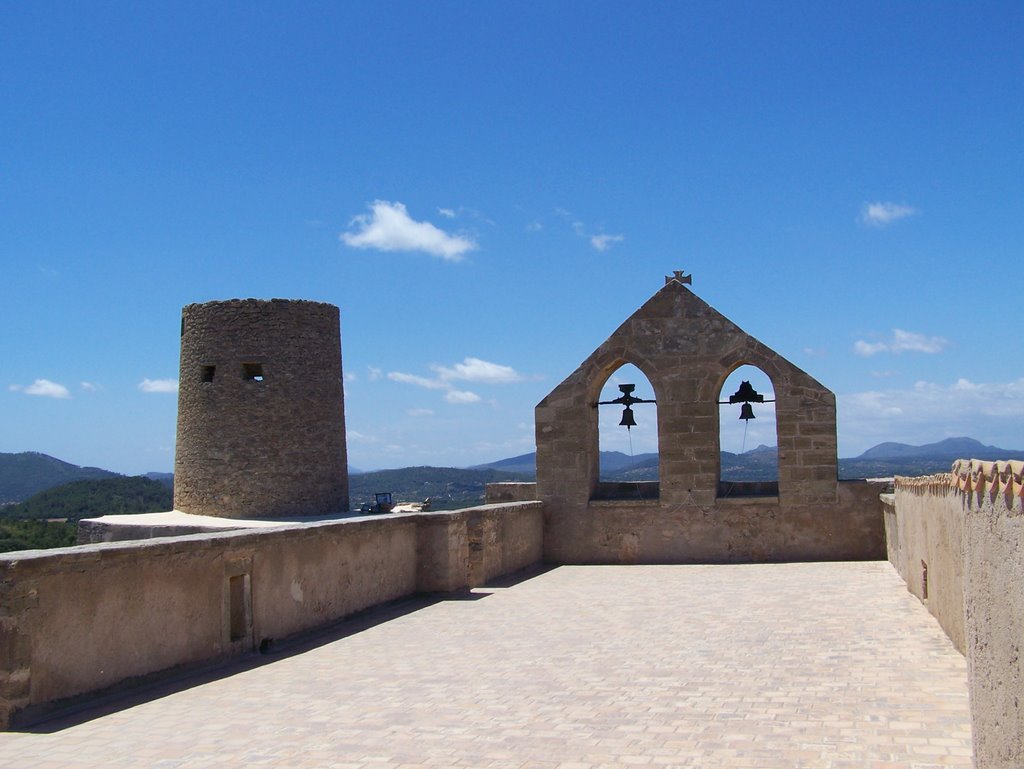 Capdepera, Castell by Nic Steinhanses