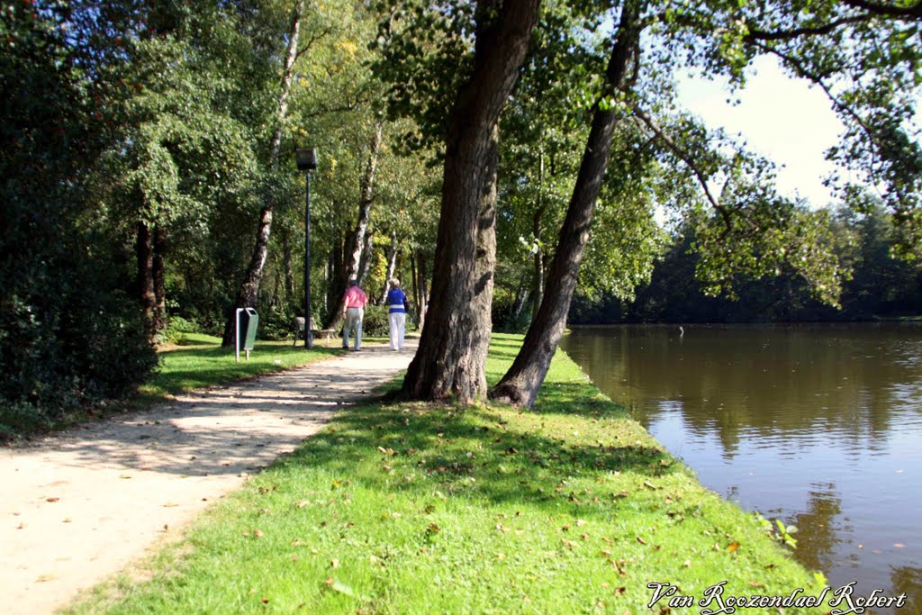 Le parc de Genk by Robert Van Roozendae…