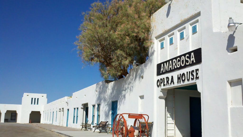 No performances this morning. Out in the middle of nowhere you'll find Marta Beckett putting on her show as she has since 1968. More here: http://www.amargosa-opera-house.com/aboutmarta.htm by dcrowmik