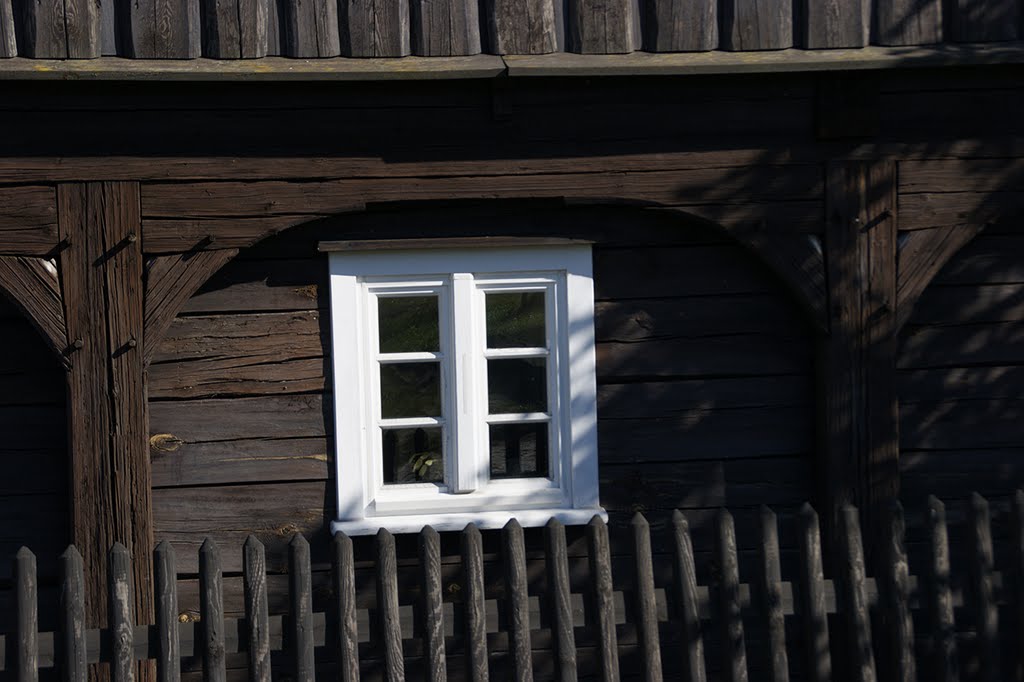 Fenster im Erlichthof Rietschen by Andreas Rusch