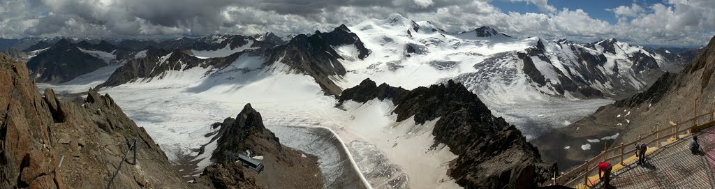 Wild Spitze glacier - panorama view from Hinterer Brunnenkogel 3440m by Hans Kloss