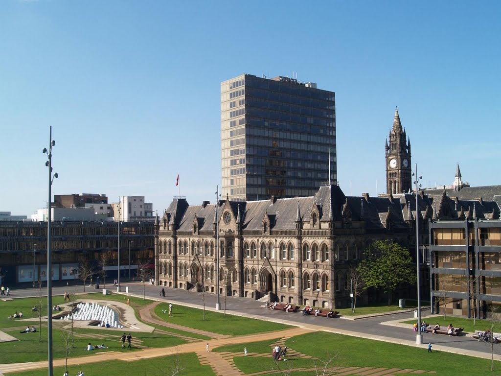 Middlesbrough Town Hall by ron lapworth