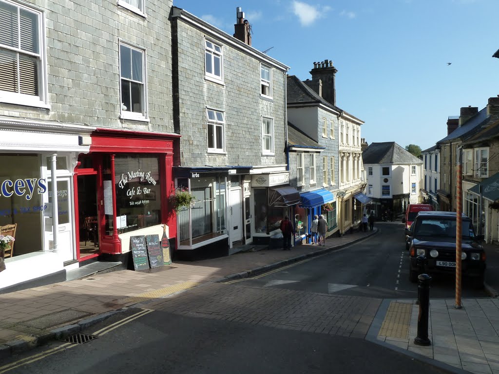 The meting room cafe bar Kingsbridge high St by cowbridgeguide.co.uk