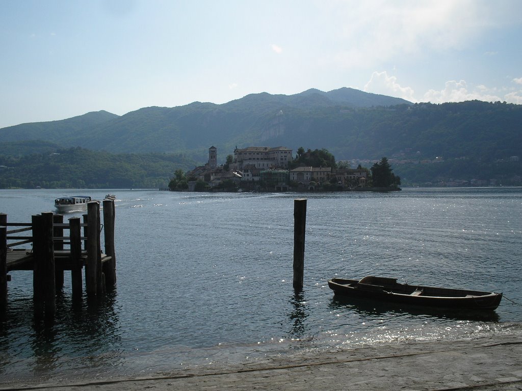 Isola San Giulio - Orta - Italia by Marcelo Parise Petaz…