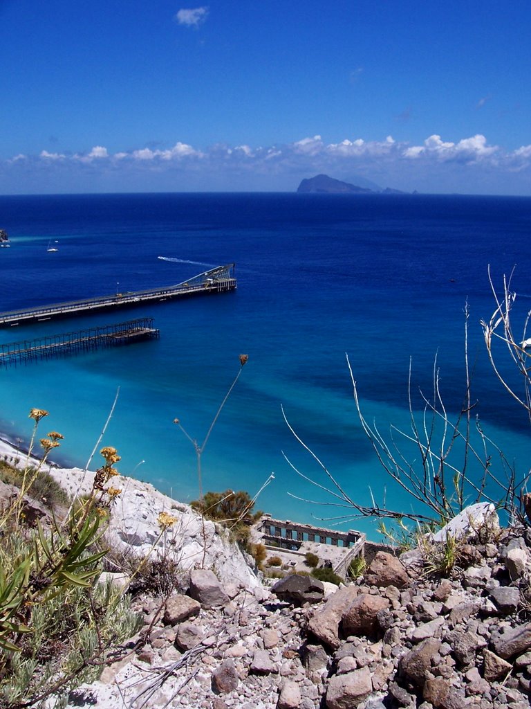 Lipari -Porticello e i colori del suo mare by Giancarlo72