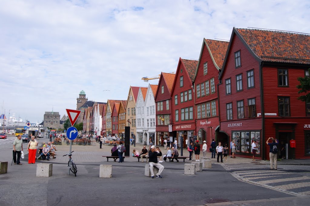 Bryggen - Bergen by saruccia87