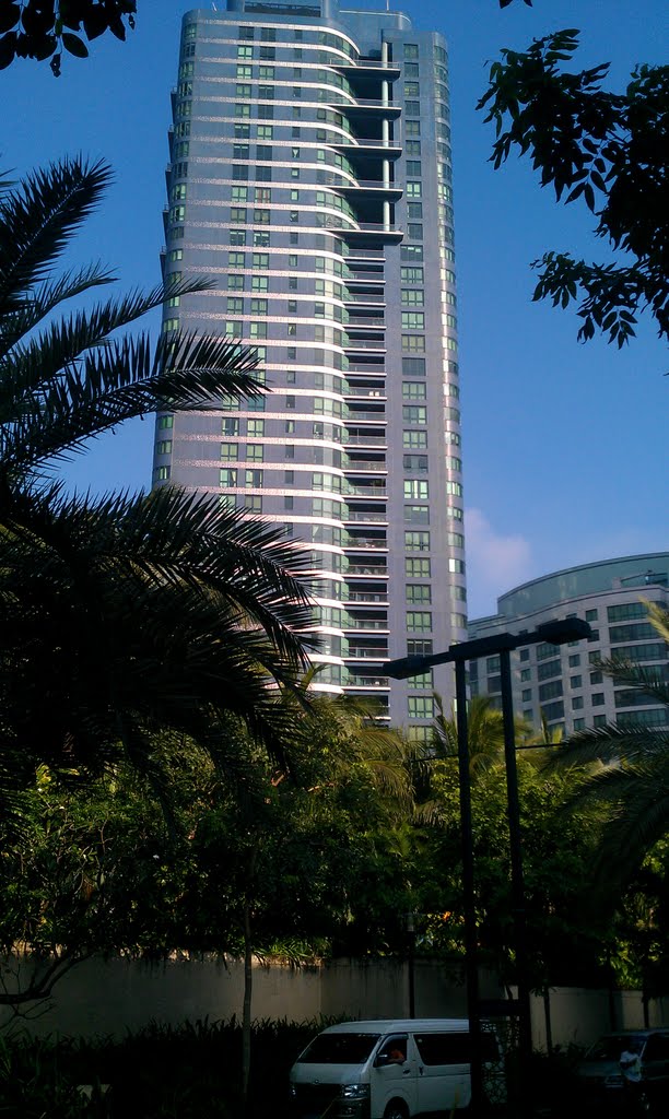 Luna Gardens Tower, Rockwell Land Properties, Makati, Phil by alfonsoereve