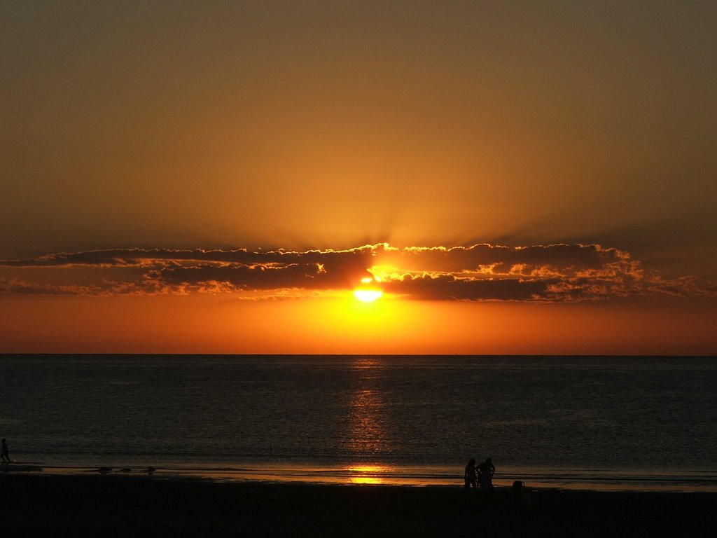 Pôr do Sol em Montevidéu by Marcel Belli