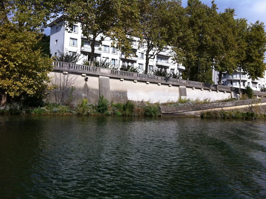 Le Bourg - Gare De Vaise, Lyon, France by nonoenzo