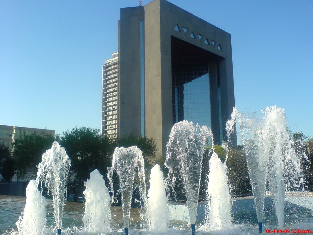 Monterrey Nvo. León, Macroplaza fuente 06-feb-09 04 by luislbp