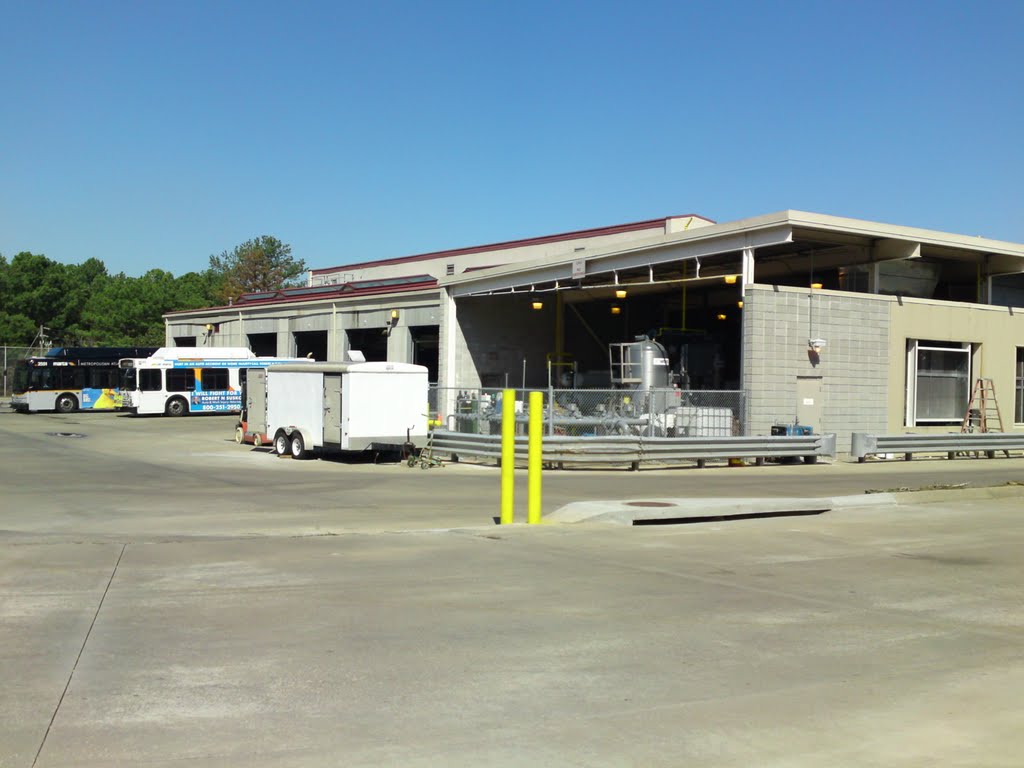 Perry Blvrd Bus Garage, Atlanta, GA by vvb