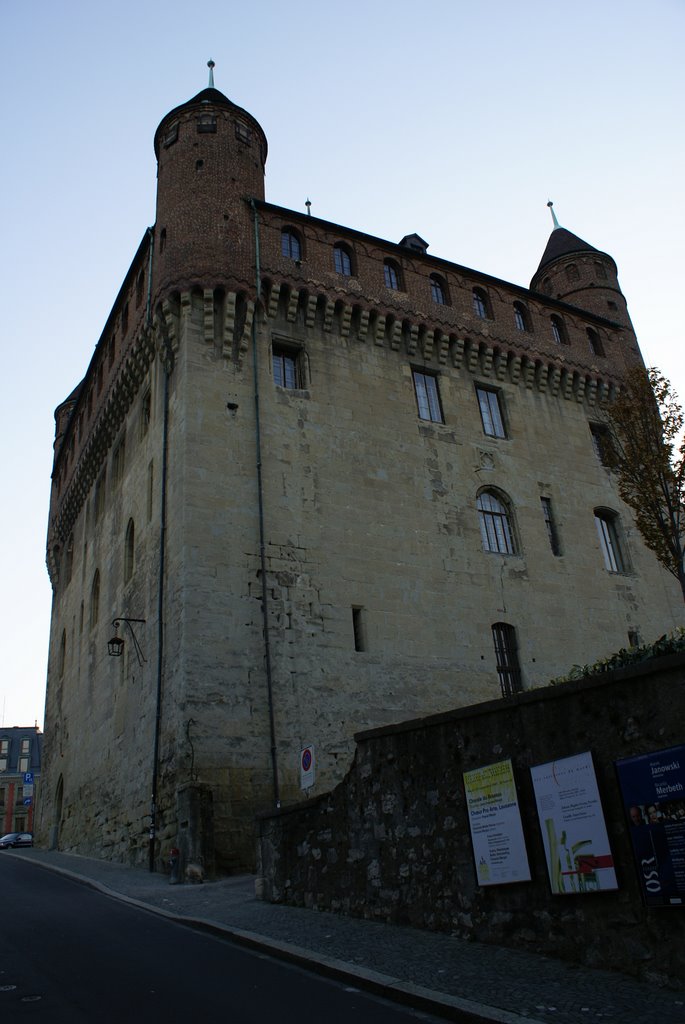 Le Château Saint-Maire (siège du gouvernement cantonal) by Boris-love