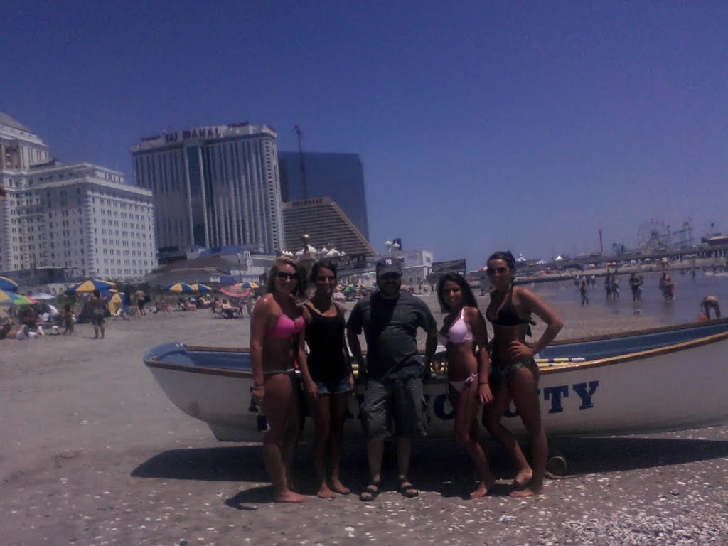 Navegando en Atlantic City by Eduardo Soto