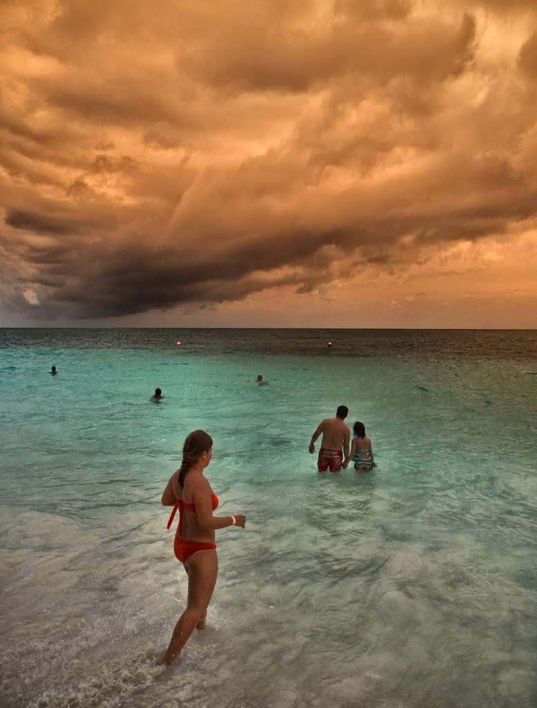 Tulum, México. by Antonio Cristerna