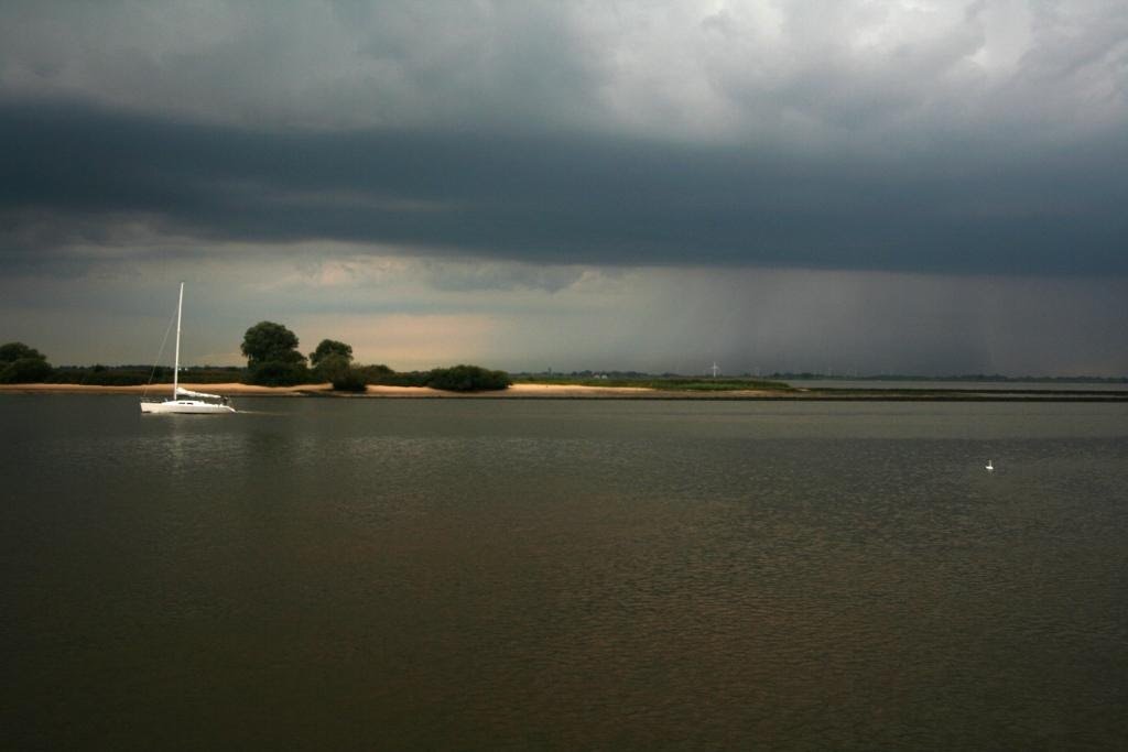 Gewitterfront von Glückstadt aus 26.08.2011 by Scott7777