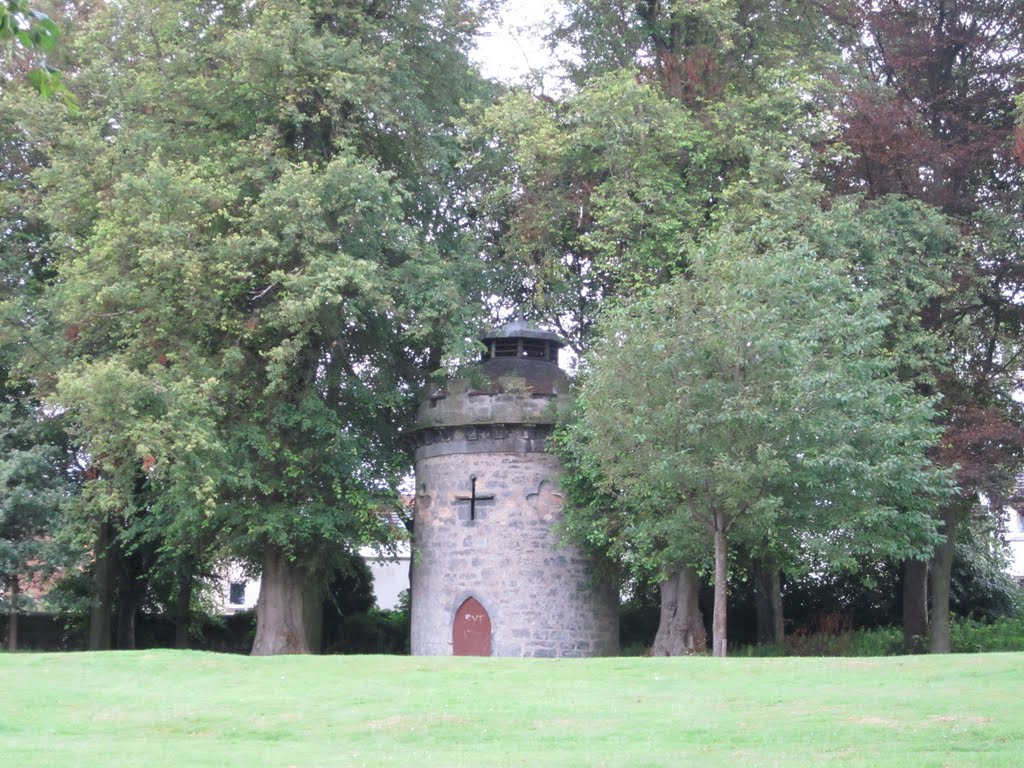 Dunfermline - Dovecot in Pittencrieff Park by MalteLauridsBrigge