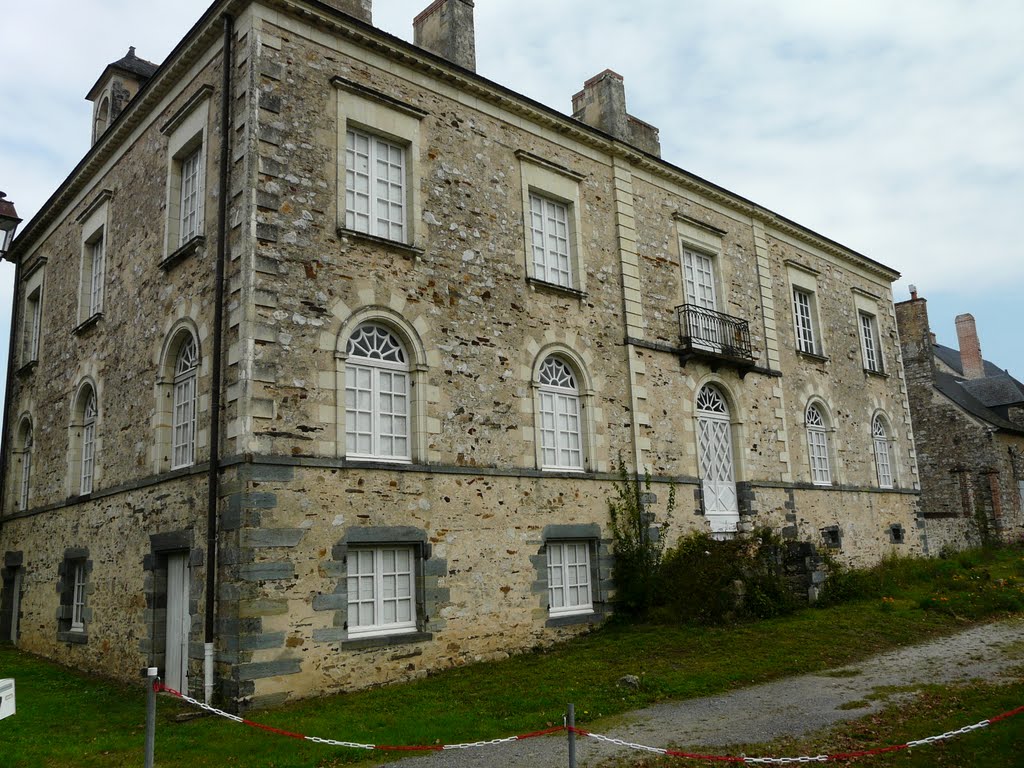 Sion les Mines, la Hunaudière, ancienne forge, ancienne maison de maître 1825 by tofil44