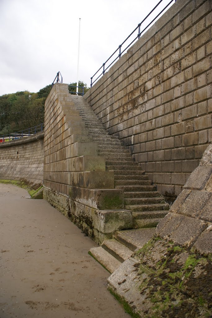 Sea wall steps by Bigdutchman