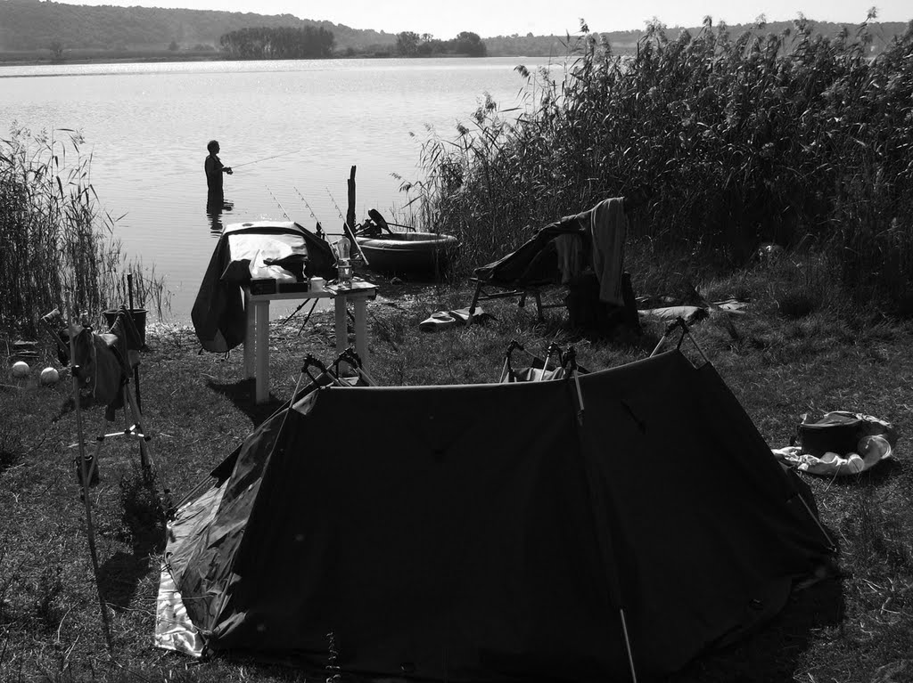 La pesca nel Lago di Vico by Andrea Gervasoni and…