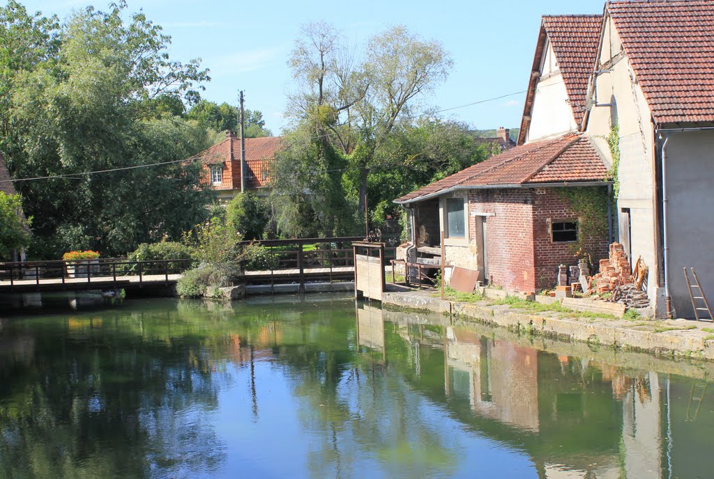 Gasny, France by Marc Vuylsteke