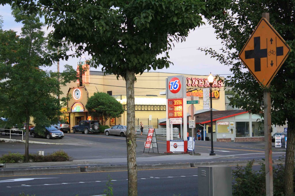 Historic Milwaukie, Milwaukie, OR, USA by DoctorRobert