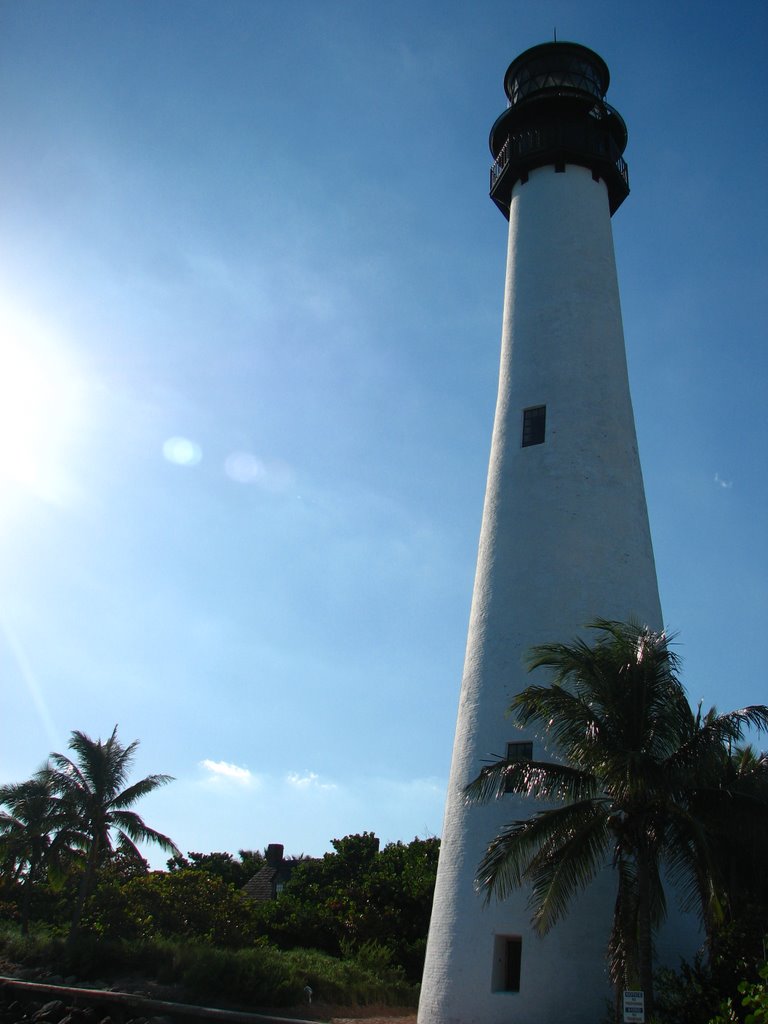 Cape Florida Light by barbergman