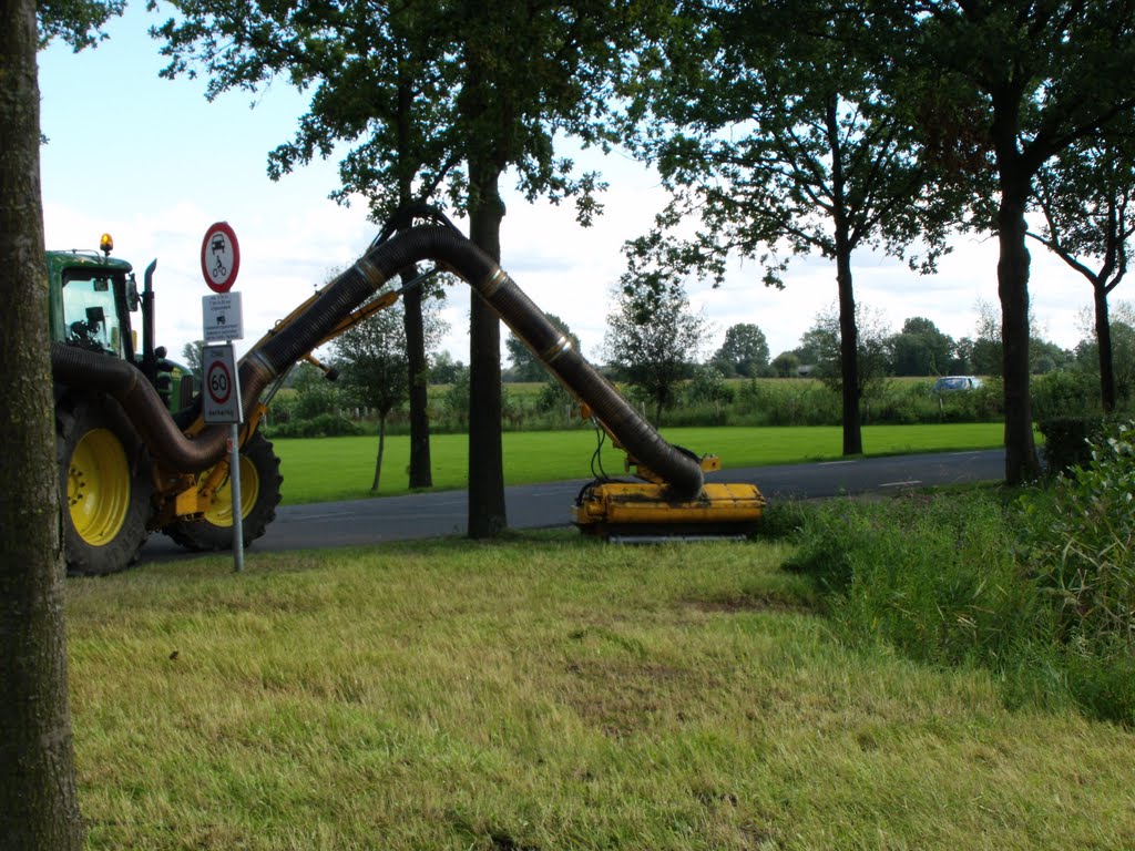 Haarzuilens, 3455 Utrecht, Netherlands by Peter IJmker