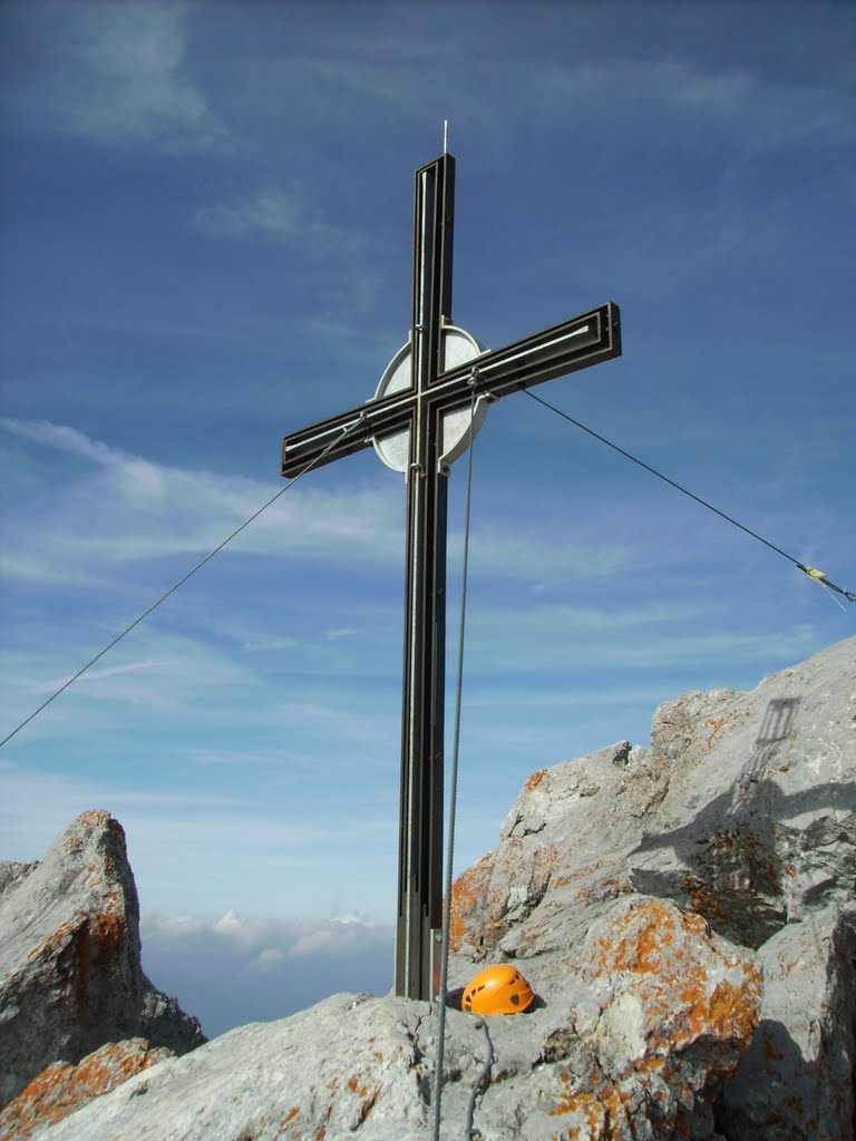 Ellmauer Halt (2344 m) by Wolfgang Küfner