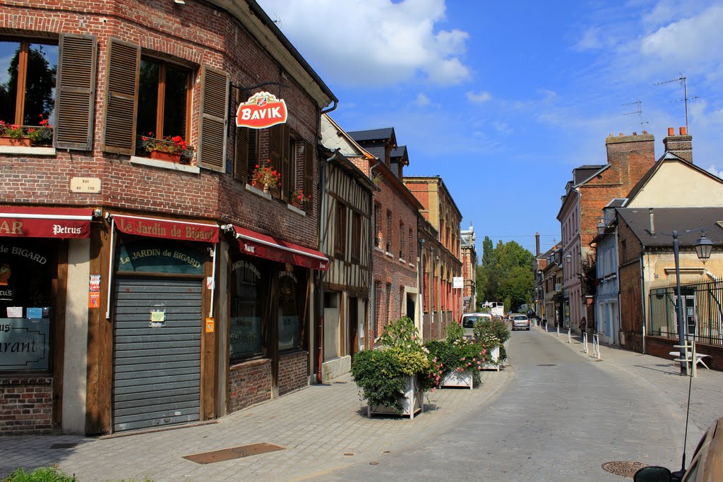 27400 Louviers, France by Marc Vuylsteke