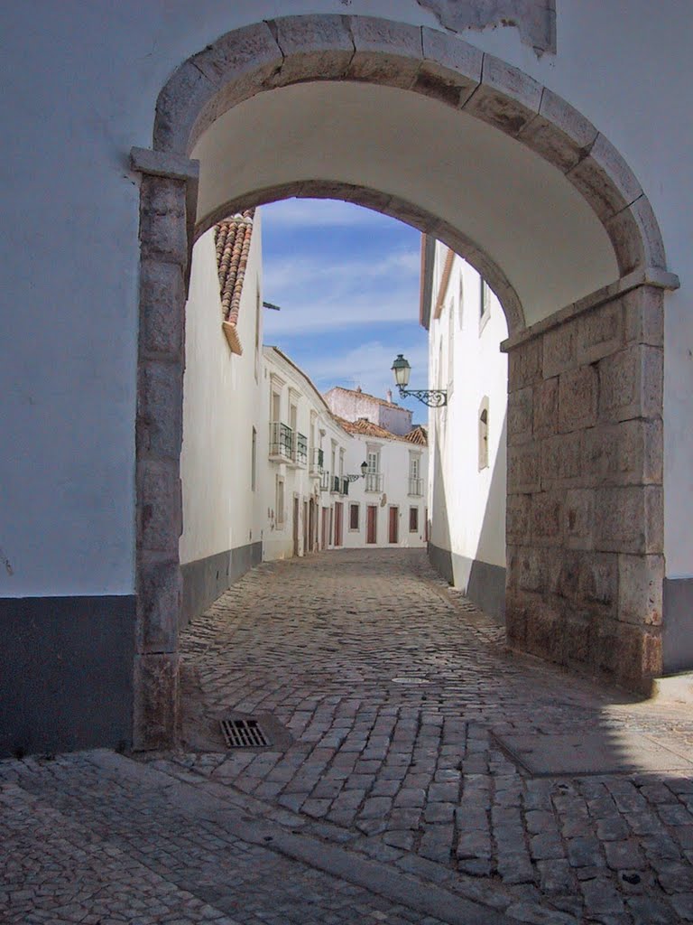 Faro, Portugal by Bernd Lübbers