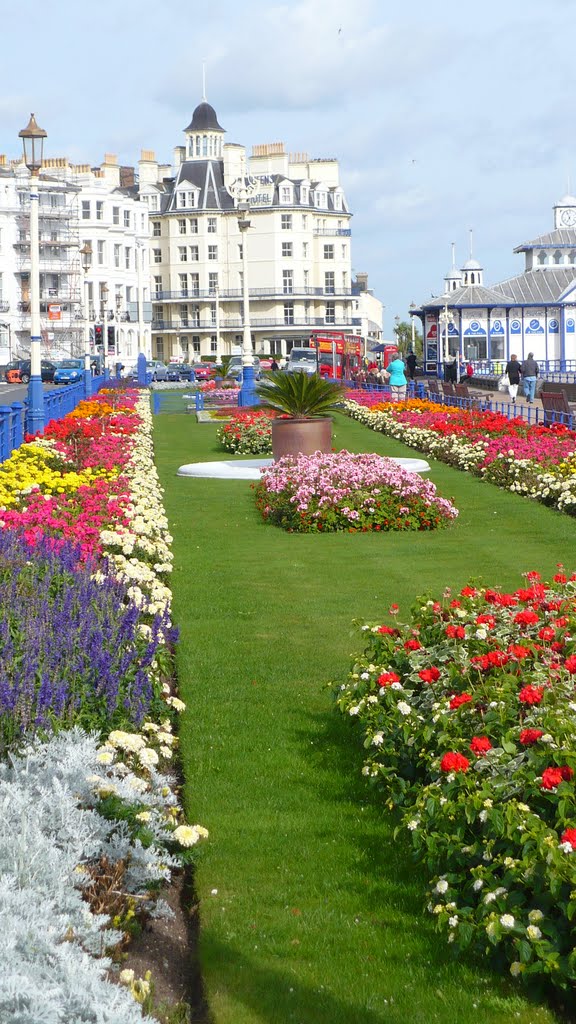 The Carpet Gardens in October.. 2 by shariain