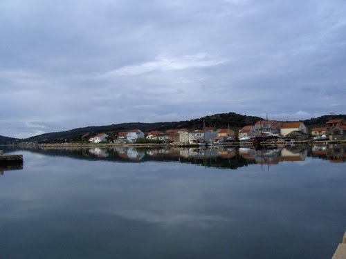 Betina falu Murter szigetén, reggeli fények by dukkon_agnes