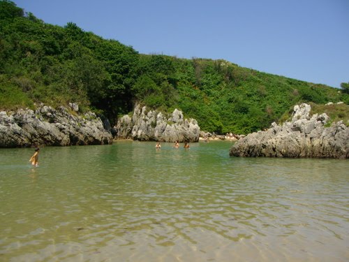 Cala de Prellezo by dietri