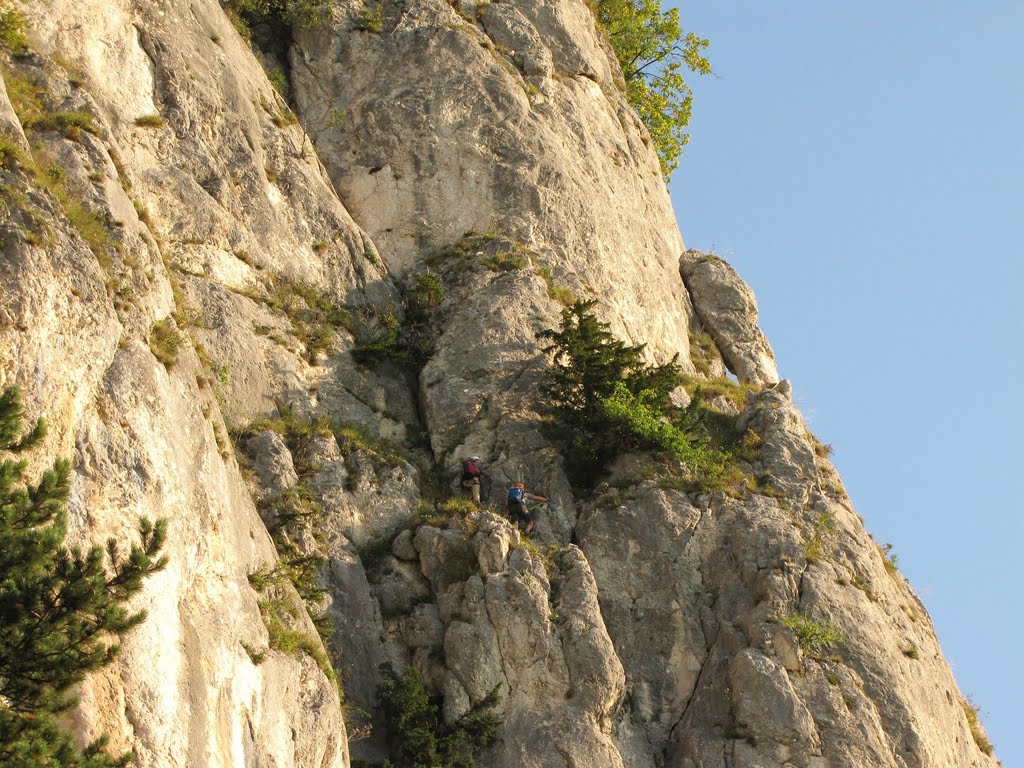 HTL klettersteig, ketten egy párkányon by Nemeth Otto