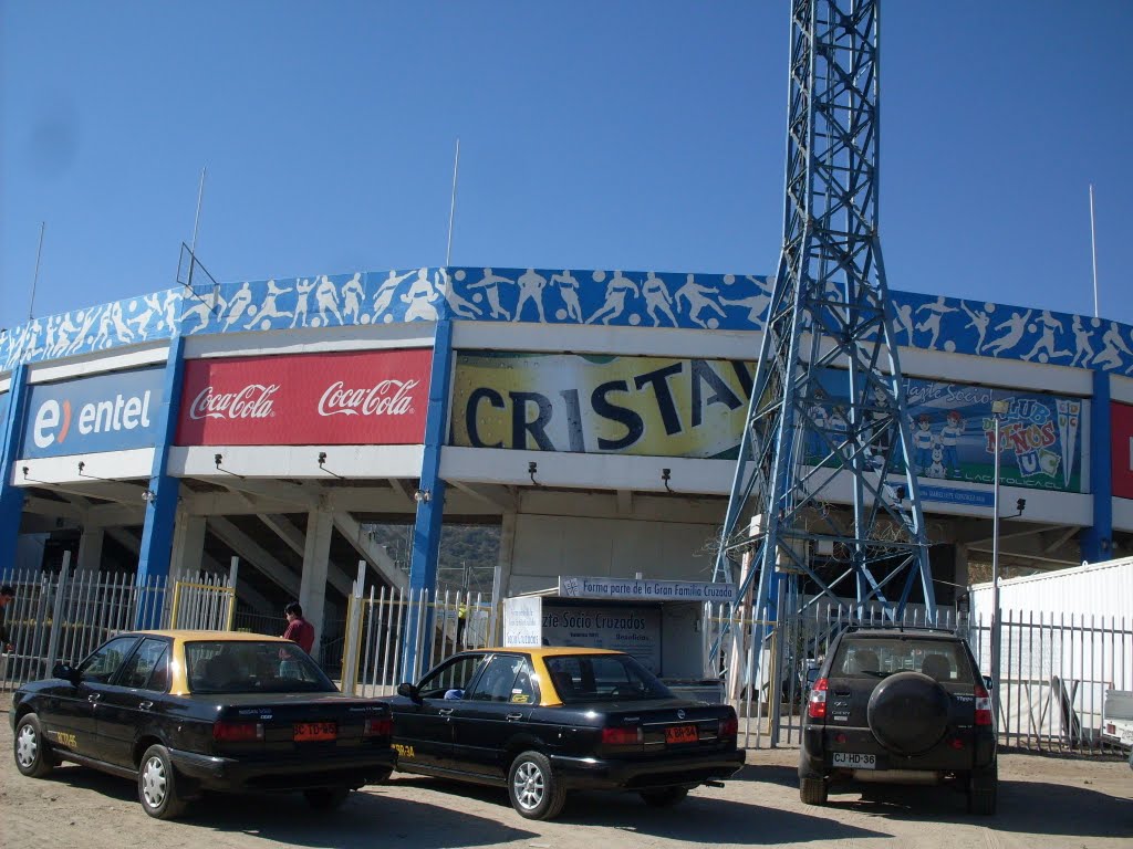 Exterior del estadio by Manuel Soto Alonso