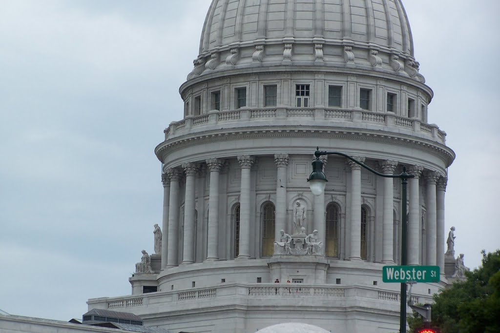 Madison , WI Capitol by RDM67