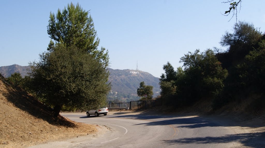 Mulholland Drive by Thomas G.