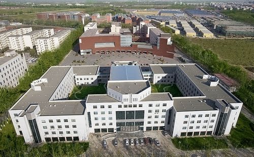 North China Electric Power University No.3 Teaching building by dkceyes