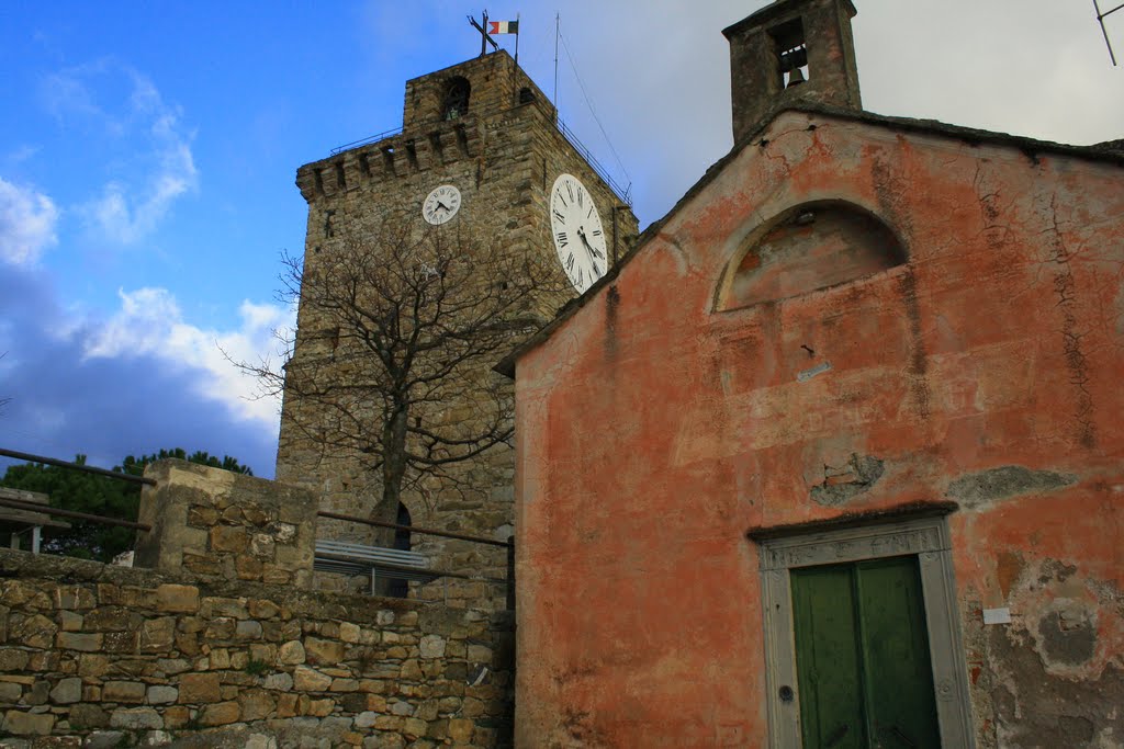 Framura- chiesa e torre di Costa by Renzo Garabini