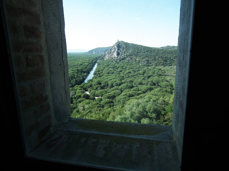 Parco della Maremma - Interno Torre di Collelungo con vista su Torre di Castelmarino by SystemaNaturae