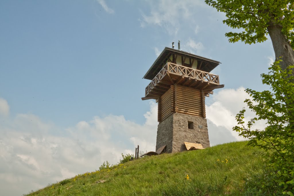 Römerturm Arzbach by Dennis Stelloh