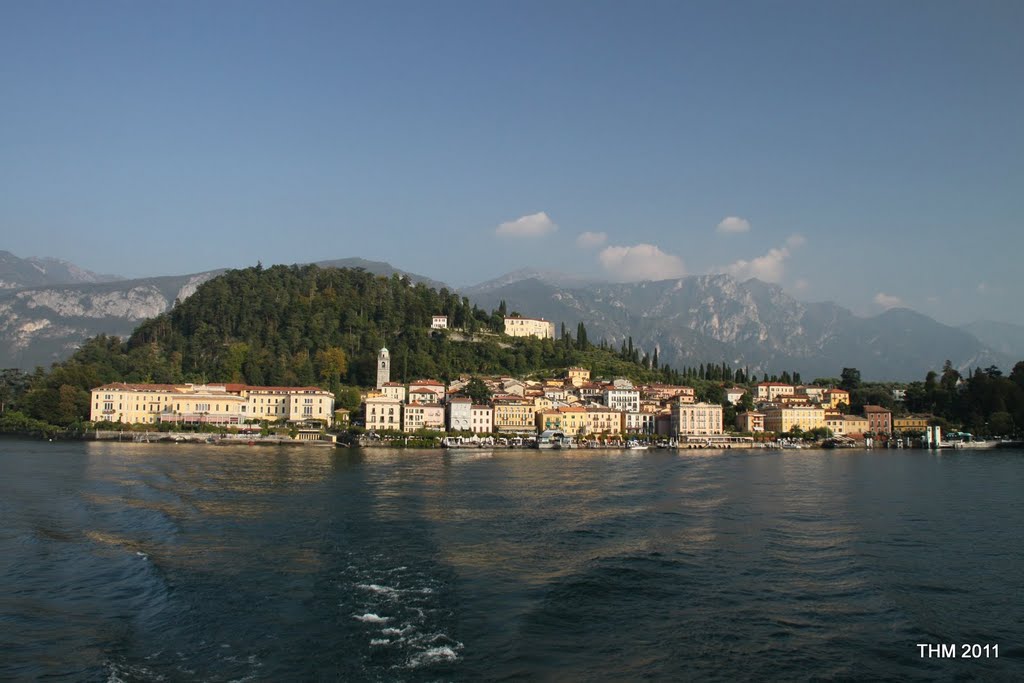 Blick auf Bellagio, Lombardei, Italien by Thor Alexander