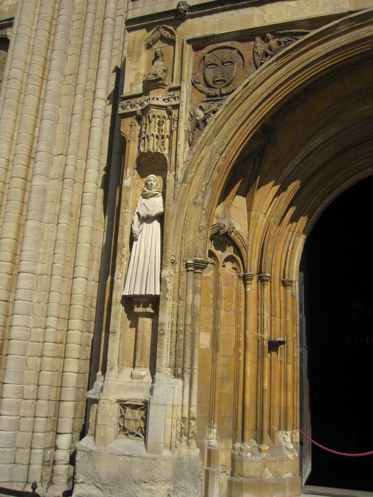 Norwich Cathedral, Suffolk, England augustus 2011, entrance to cathedral by Aad (A.F.) Huf