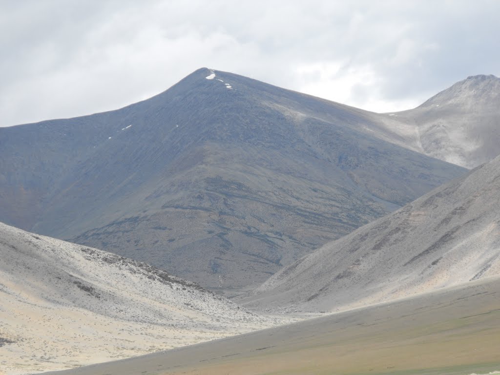 Manali to Leh highway by yanivp31