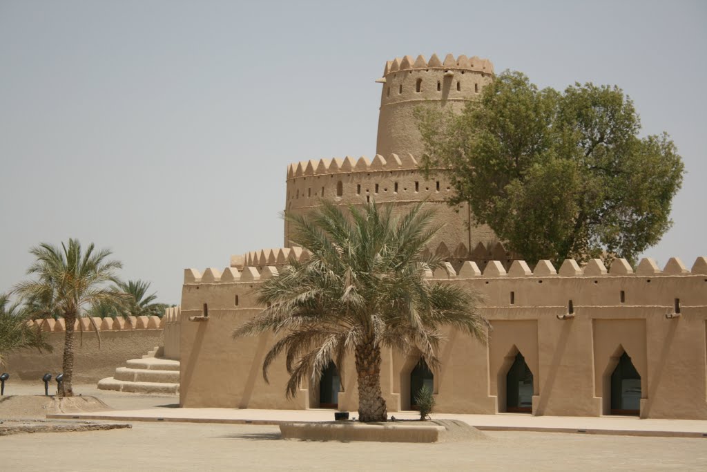 Jahili Fort, Al Ain, UAE by Rafael Mejia