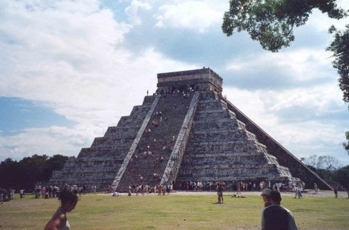 CHICHEN ITZA-MEXICO-FEBRUARY 2003 by Alessio Gorati